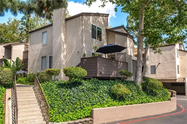 1410 Cabrillo Park, Santa Ana, CA 92701
