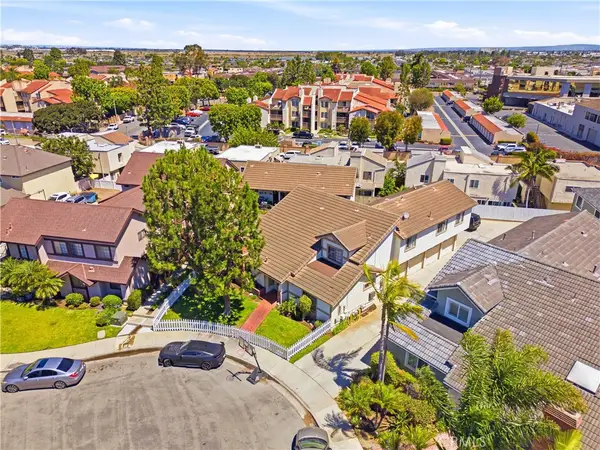 4891 Vista Drive, Huntington Beach, CA 92649