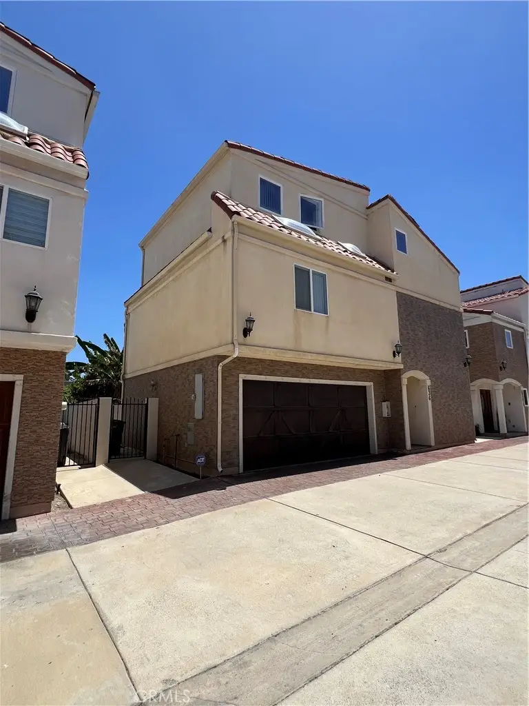 636 E 220th, Carson, CA 90745 - #2
