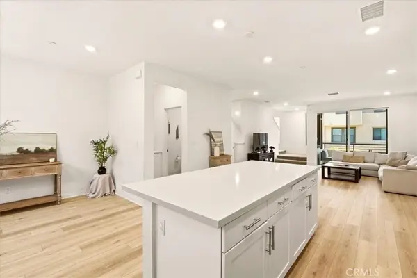2953 W Lincoln Avenue #4, Anaheim, CA 92801