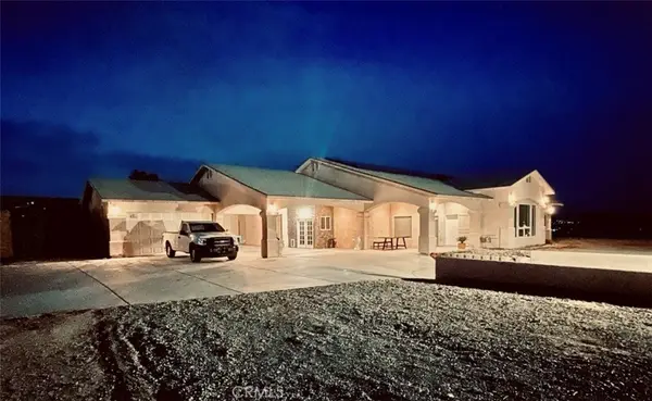 16192 Molino, Victorville, CA 92395