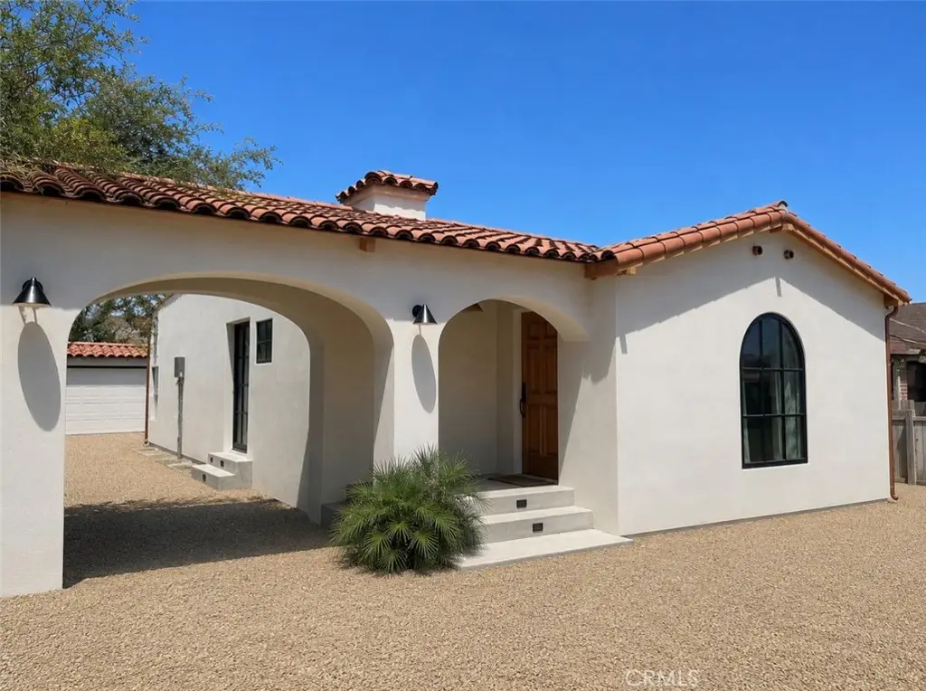 8821 S Gramercy, Los Angeles, CA 90047 - #1