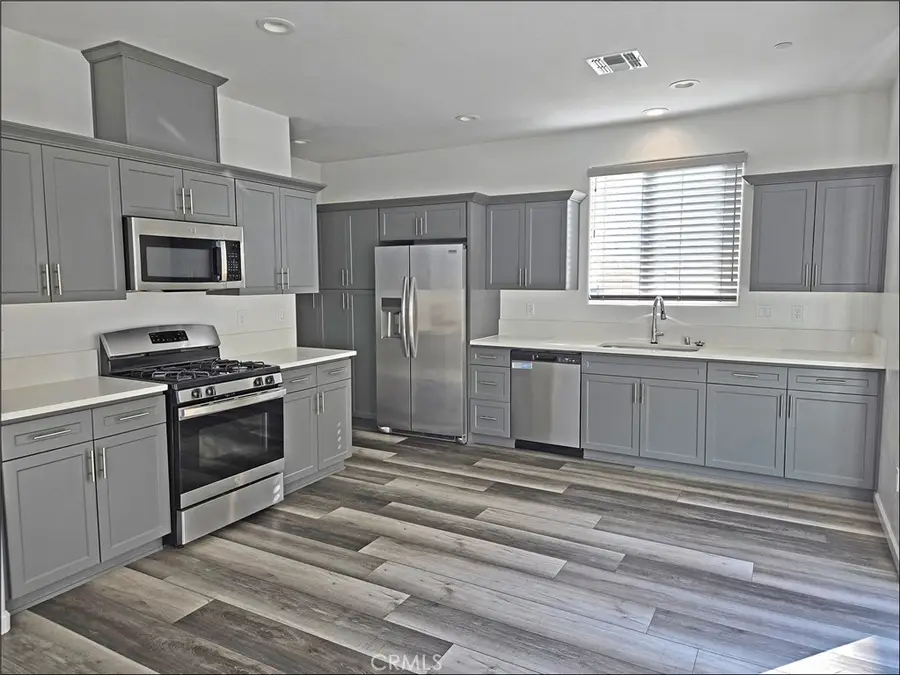 3021 N Sowell Street, Visalia, CA 93291 - #2