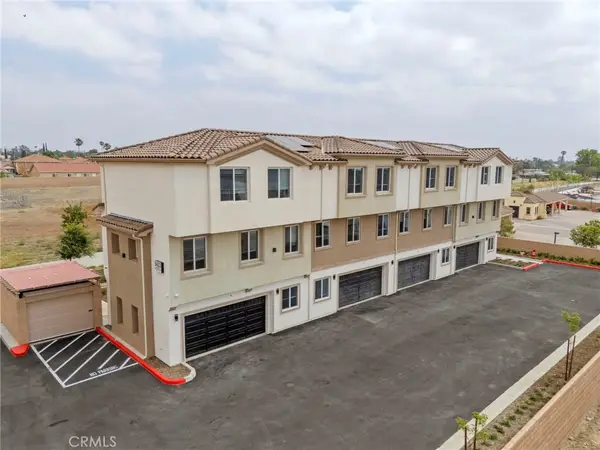 8423 Tamarind Avenue, Fontana, CA 92335
