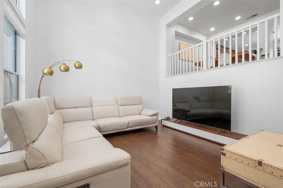 6 El Cajon, Irvine, CA 92602 - #2