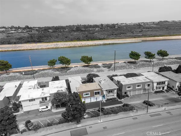 21662 Brookhurst #C, Huntington Beach, CA 92646