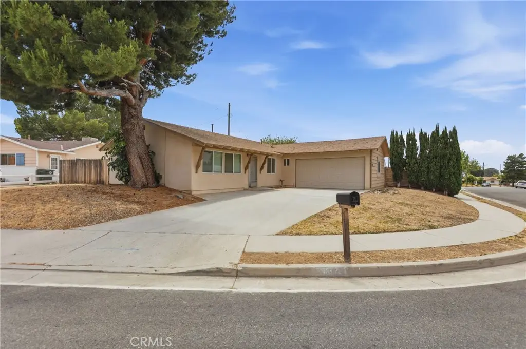 28047 Ermine, Canyon Country, CA 91351 - #1