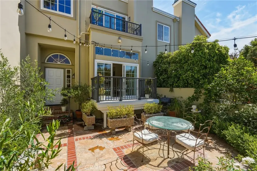 6182 Fernwood, Huntington Beach, CA 92648 - #3
