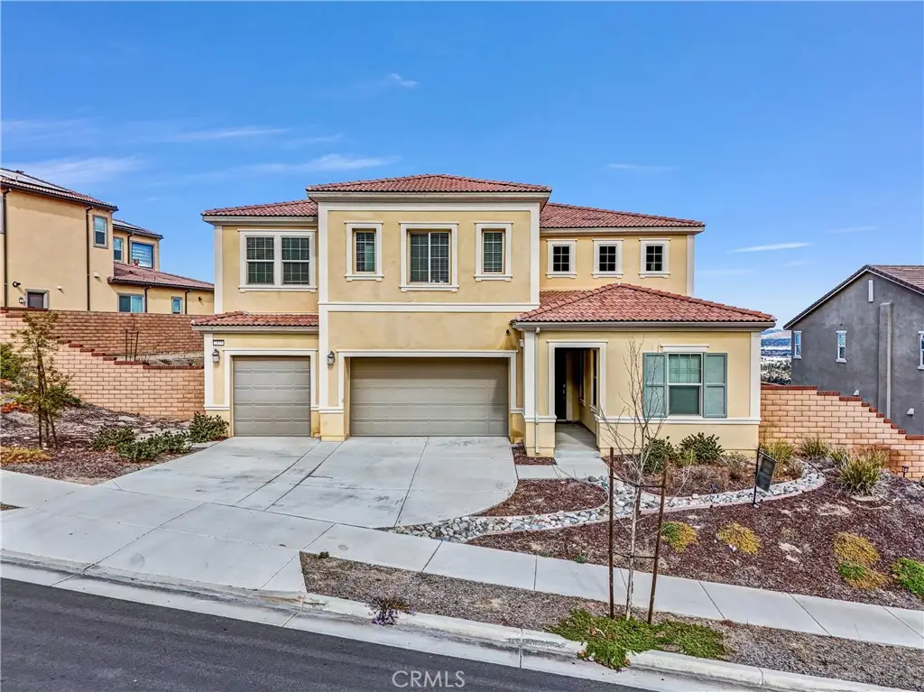 2575 Sierra Bella, Corona, CA 92882 - #1