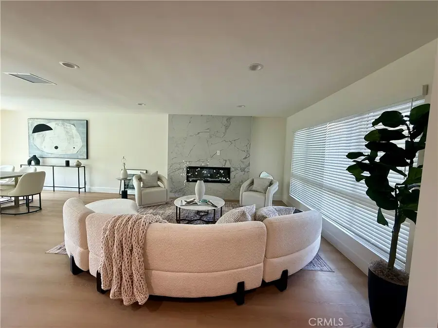 15662 Dawson, Huntington Beach, CA 92647 - #2