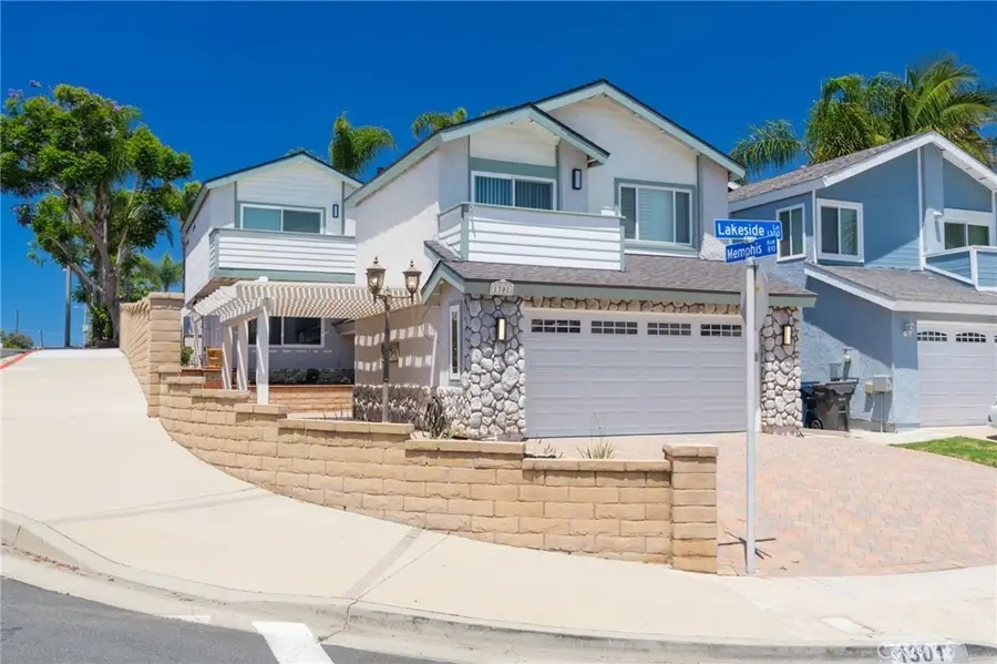 1301 Lakeside Lane, Huntington Beach, CA 92648 - #2