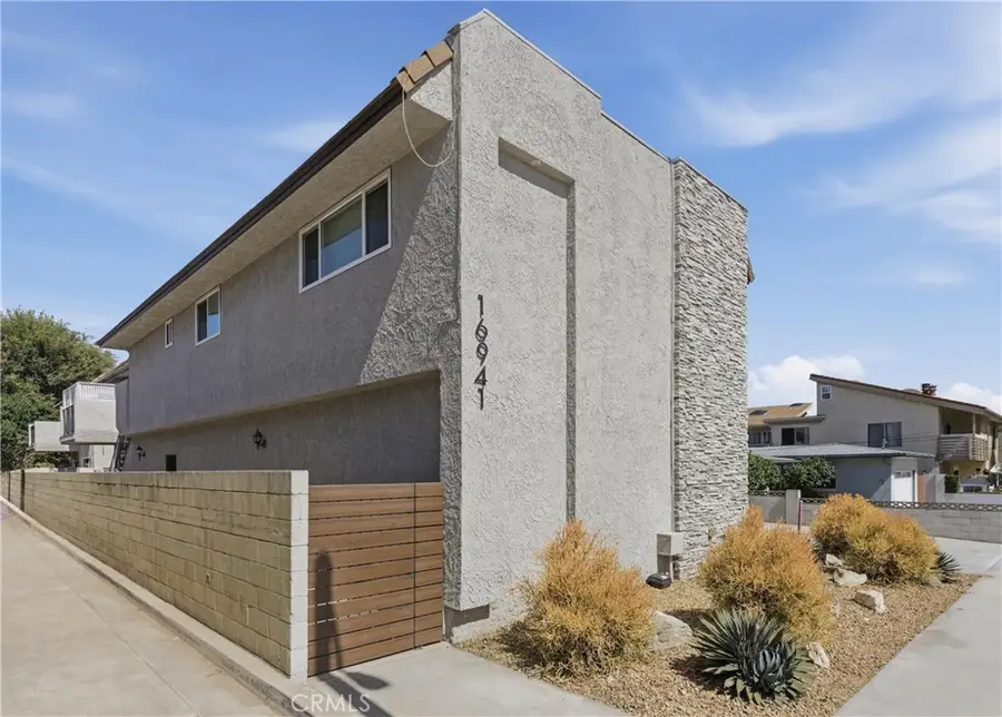 16941 Hoskins, Huntington Beach, CA 92649 - #2