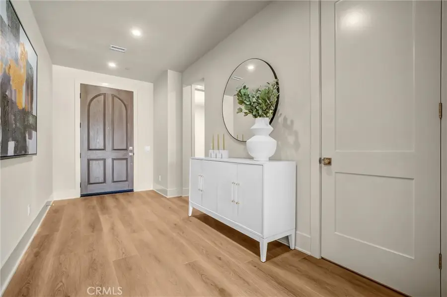 204 Alora, Irvine, CA 92618 - #3