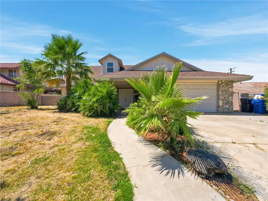 25815 Holly Vista Boulevard, San Bernardino, CA 92404 - #2
