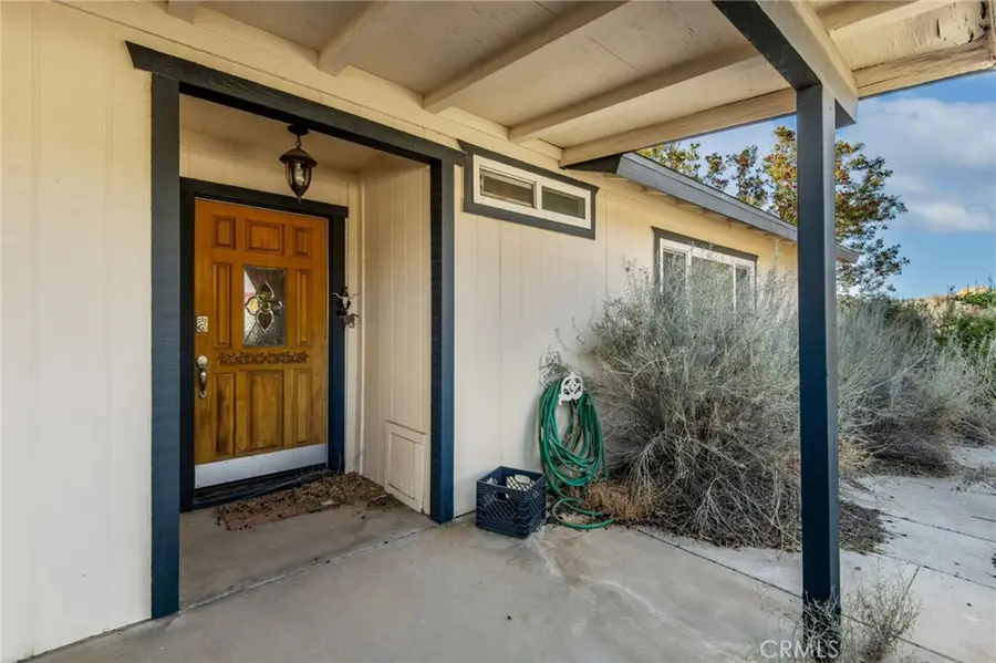 8623 Gobi Road, Phelan, CA 92371 - #3