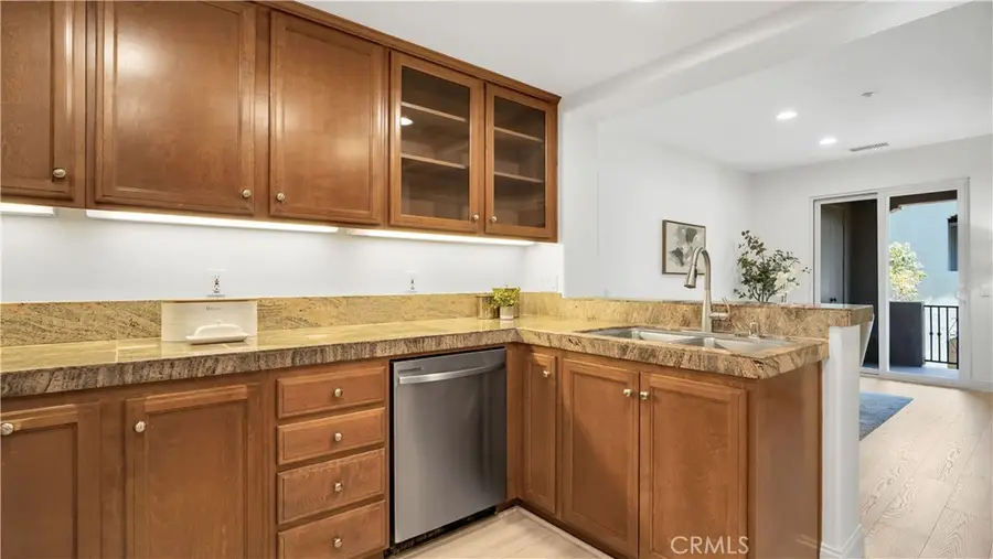 128 Talmadge, Irvine, CA 92602 - #3
