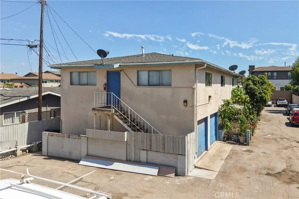 681 Victoria, Costa Mesa, CA 92627 - #1