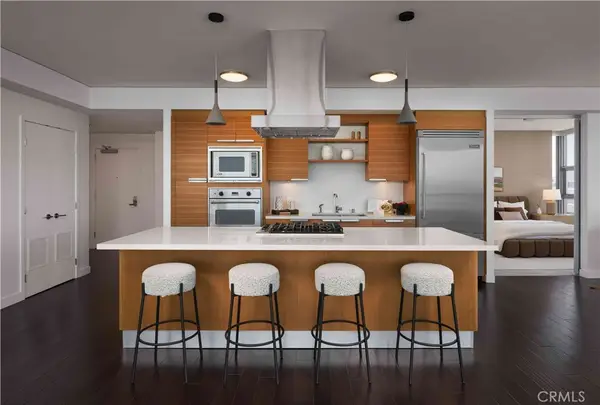 9 Macarthur Place #608, Santa Ana, CA 92707