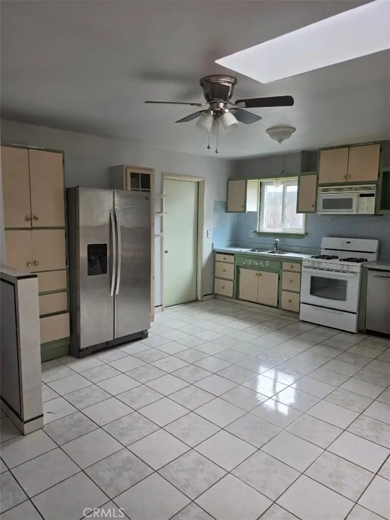 2285 La Verne, Oceano, CA 93445 - #2