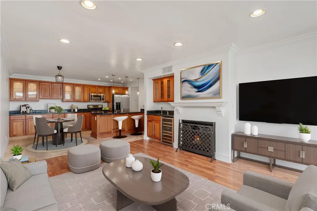 911 N Kings Road #319, West Hollywood, CA 90069 - #1