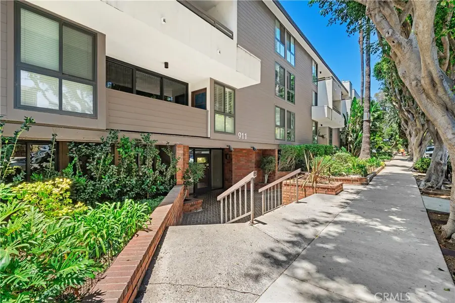 911 N Kings Road #319, West Hollywood, CA 90069 - #2