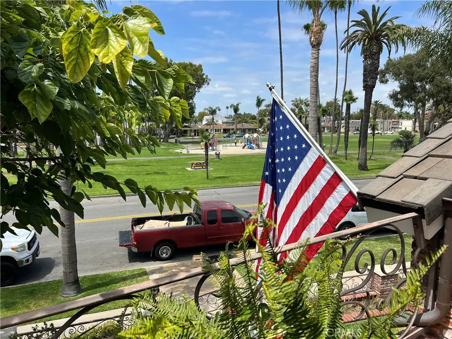 920 11th, Huntington Beach, CA 92648 - #2