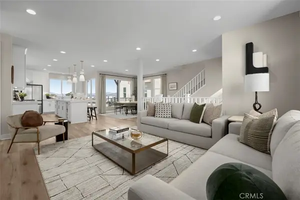 312 Pluto, Irvine, CA 92618