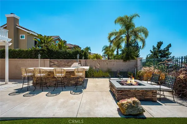25 La Perla, Lake Forest, CA 92610