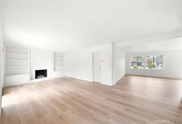 192 Buoy, Costa Mesa, CA 92627