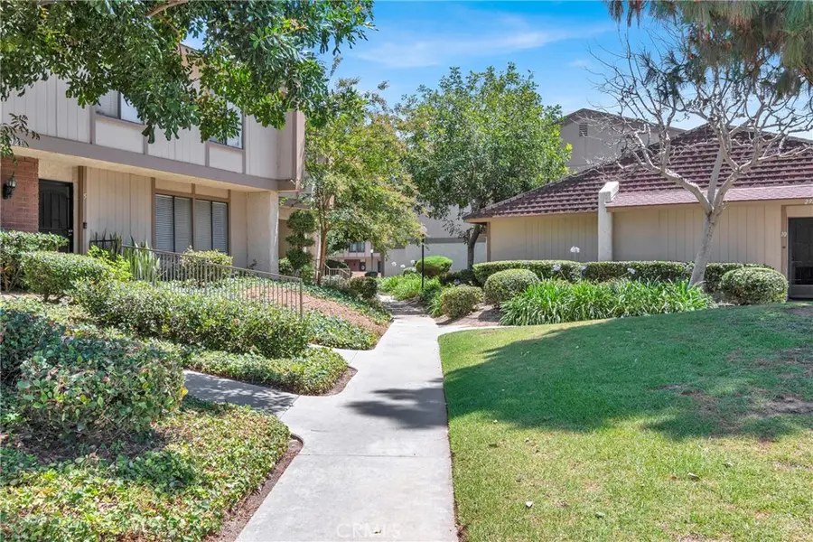 2993 N Cottonwood #13, Orange, CA 92865 - #3