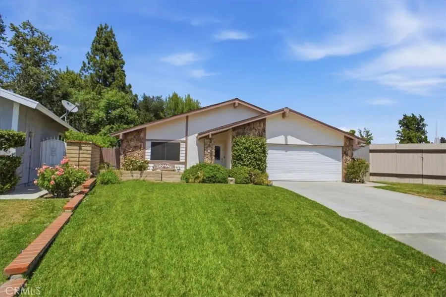 25097 Green Mill Avenue, Newhall, CA 91321 - #2