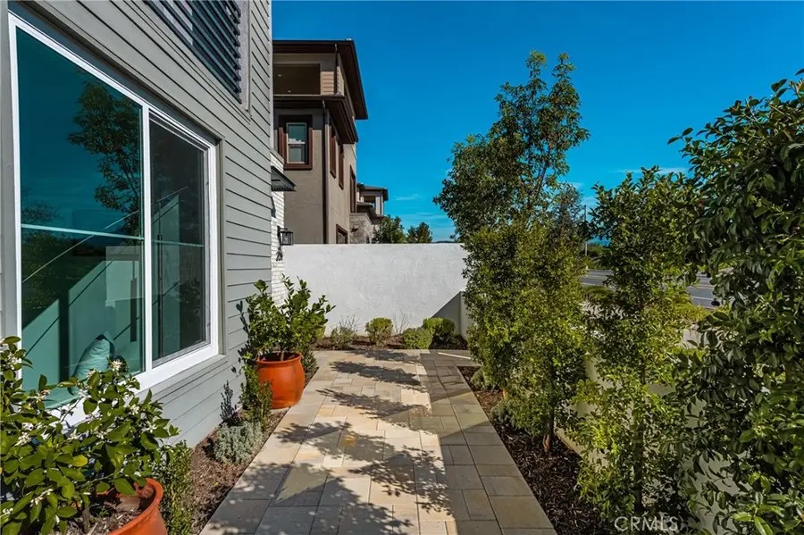 201 Lynx, Irvine, CA 92618 - #3