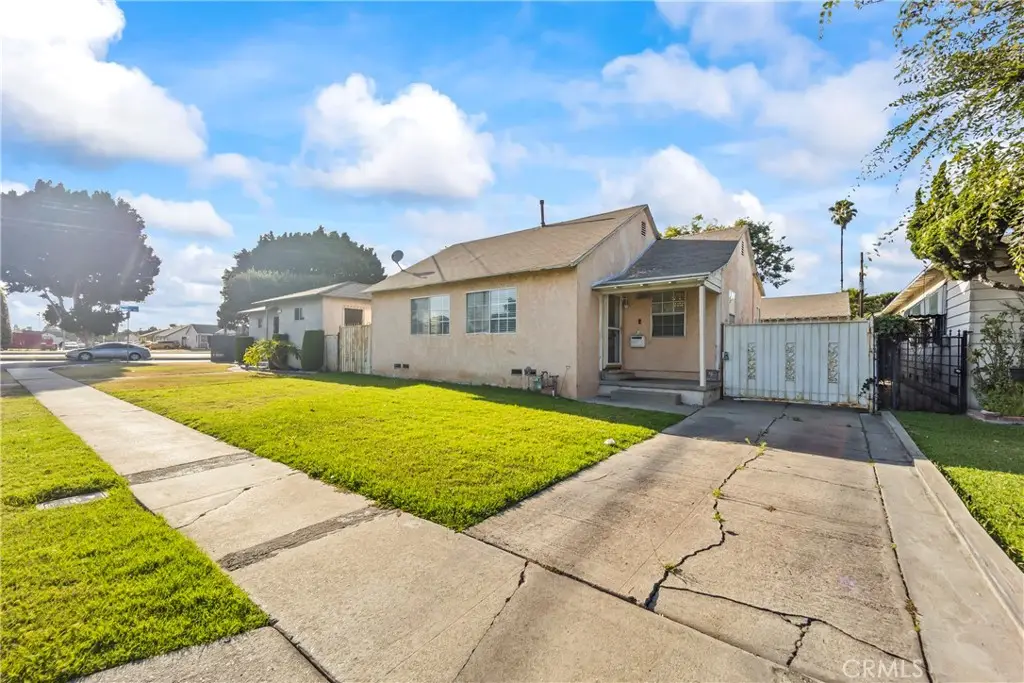 1209 E 124th Street, Los Angeles, CA 90059 - #1