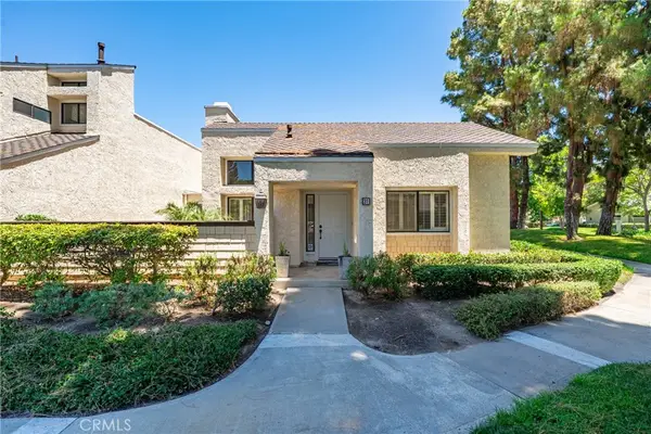 31 Claret #64, Irvine, CA 92614