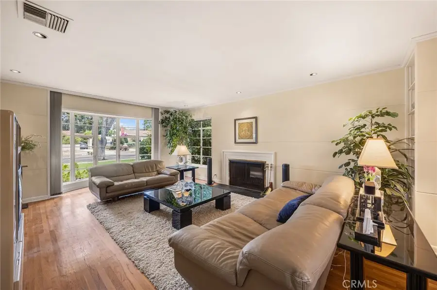 366 El Encanto Dr, Pasadena, CA 91107 - #3