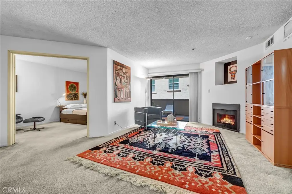 35 Linden Ave Unit 304, Long Beach, CA 90802 - #1