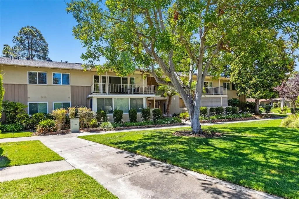 1 Via Castilla #P, Laguna Woods, CA 92637 - #1