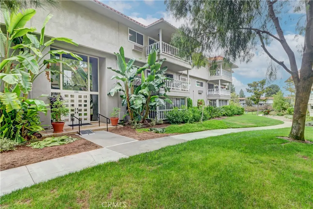 2399 Via Mariposa W Unit 1-f W, Laguna Woods, CA 92637 - #1