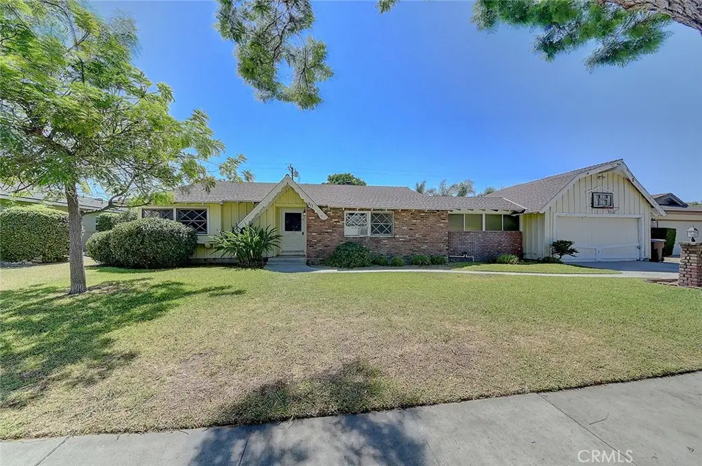811 S Ramblewood Drive, Anaheim, CA 92804 - #1
