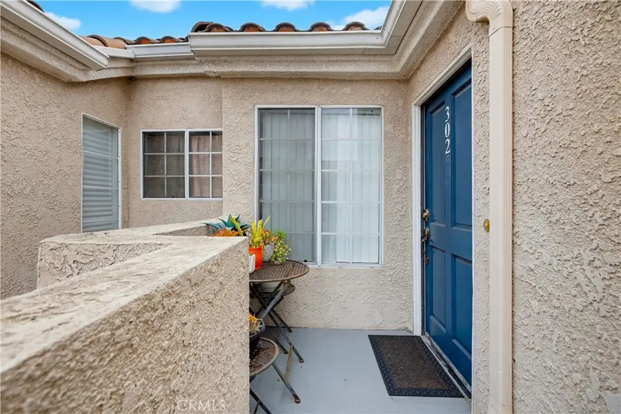 4581 Warner #302, Huntington Beach, CA 92649 - #2