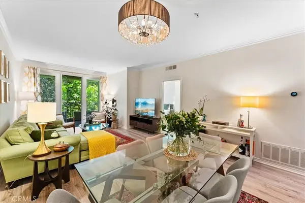 2253 Martin #207, Irvine, CA 92612