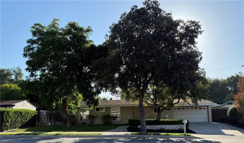 545 E Gainsborough Road, Thousand Oaks, CA 91360 - #1