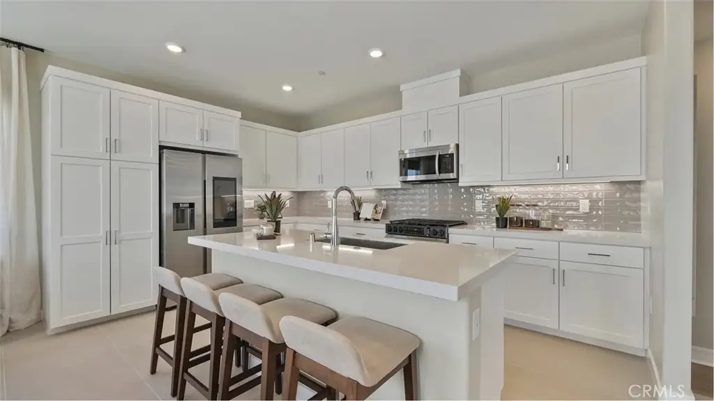 26862 Serif Place, Valencia, CA 91381 - #1