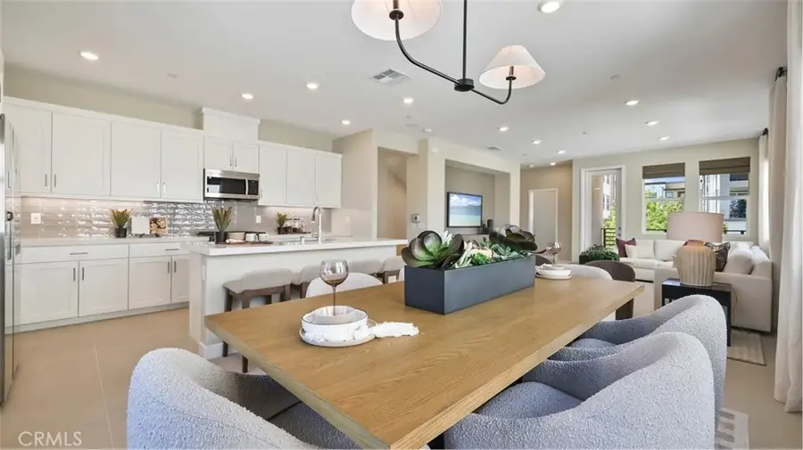 26862 Serif Place, Valencia, CA 91381 - #2