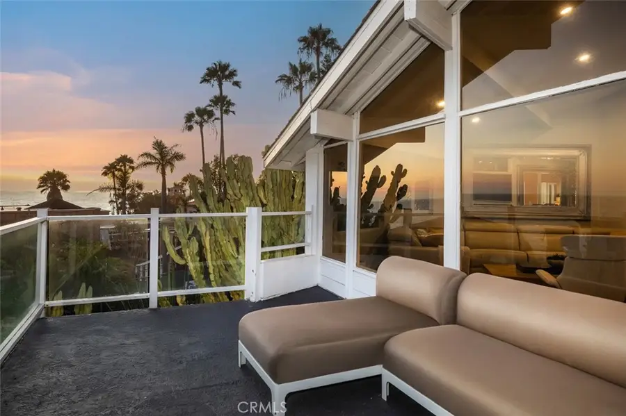 2 Camel Point, Laguna Beach, CA 92651 - #2
