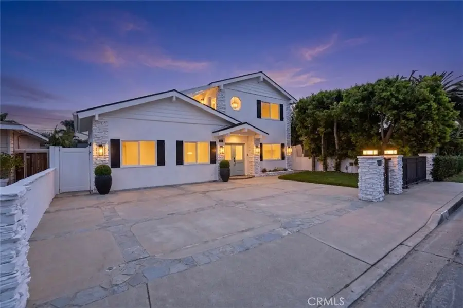 394 Magnolia Street, Costa Mesa, CA 92627 - #3