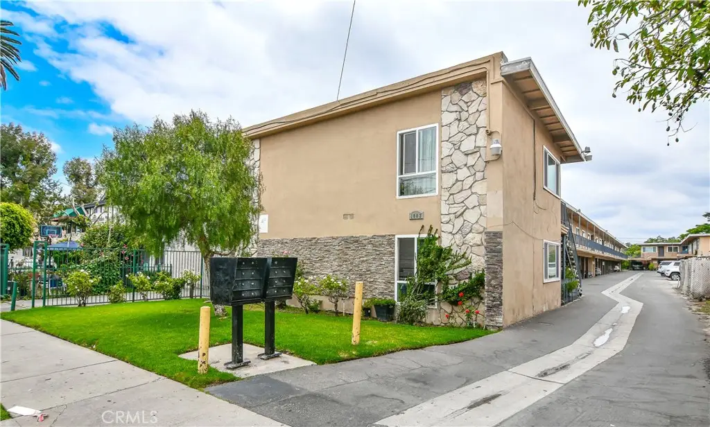 1003 W Bishop, Santa Ana, CA 92703 - #1