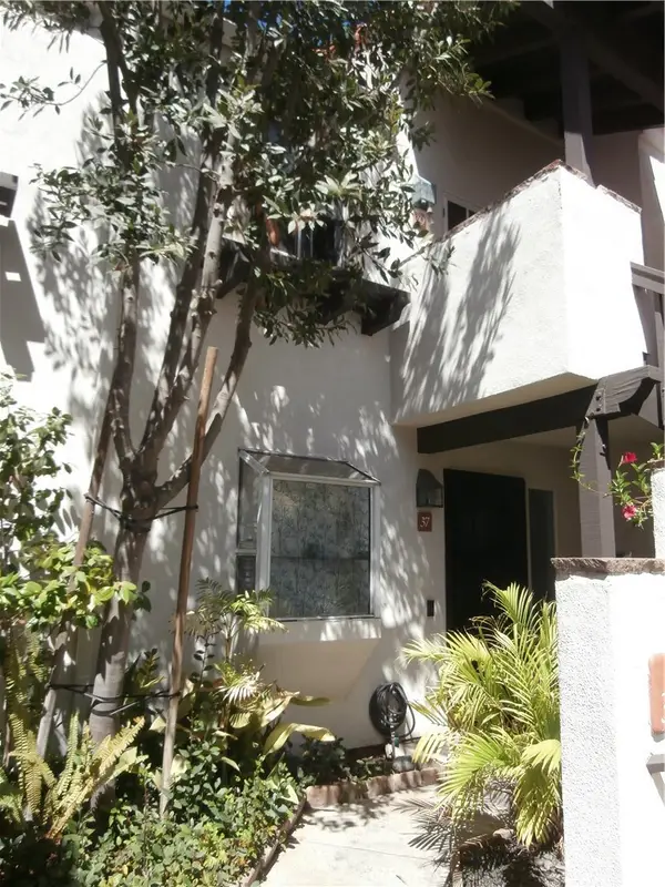 37 Via Lavendera, Rancho Santa Margarita, CA 92688