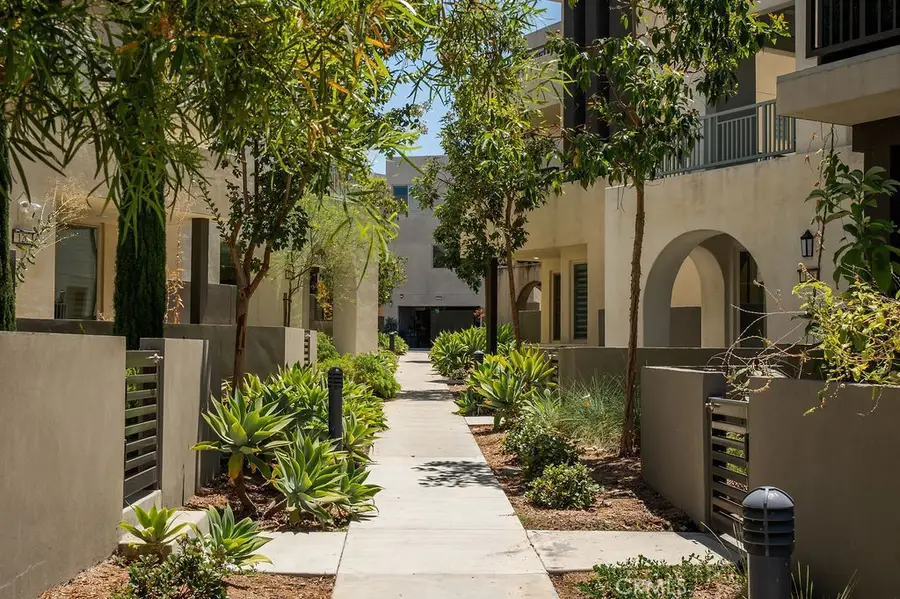 128 Catalyst, Irvine, CA 92618 - #3