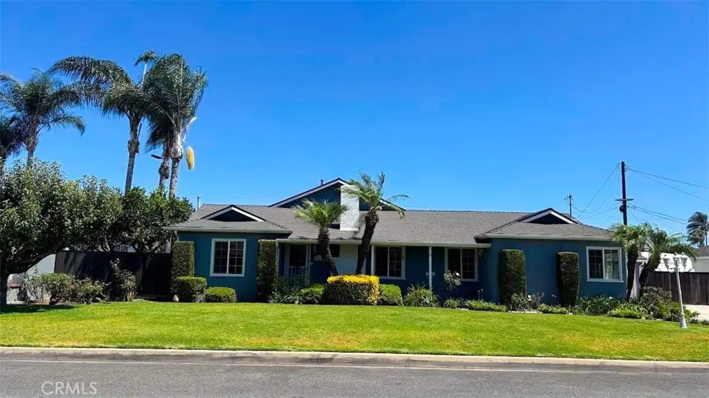 9612 La Reina, Downey, CA 90240 - #1